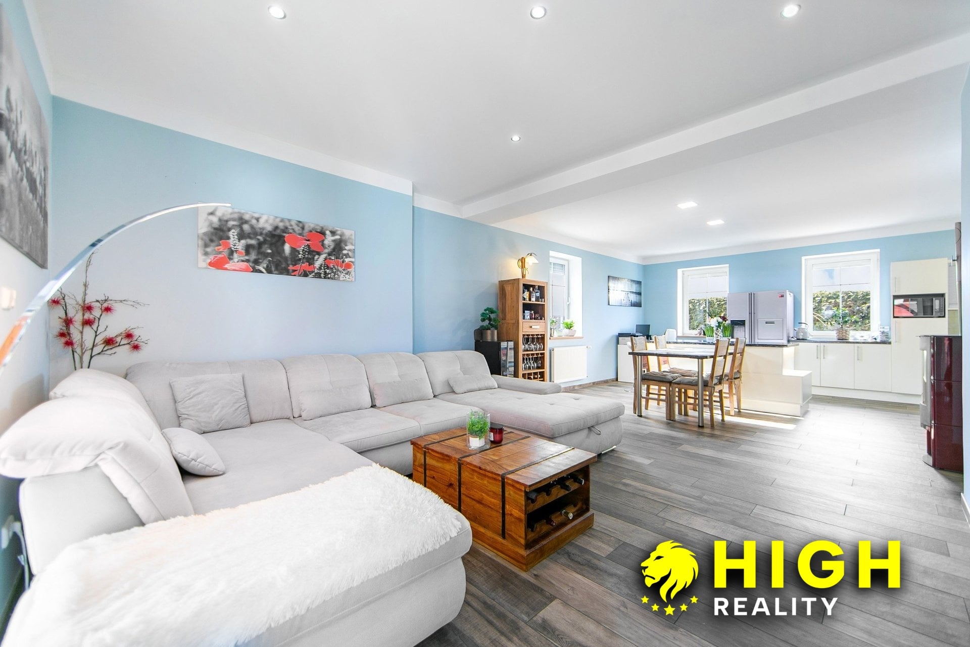Nadstandardní rodinný dům 304 m² se zahradou 882 m², garáží a venkovním zázemím – Mantov – foto 5
