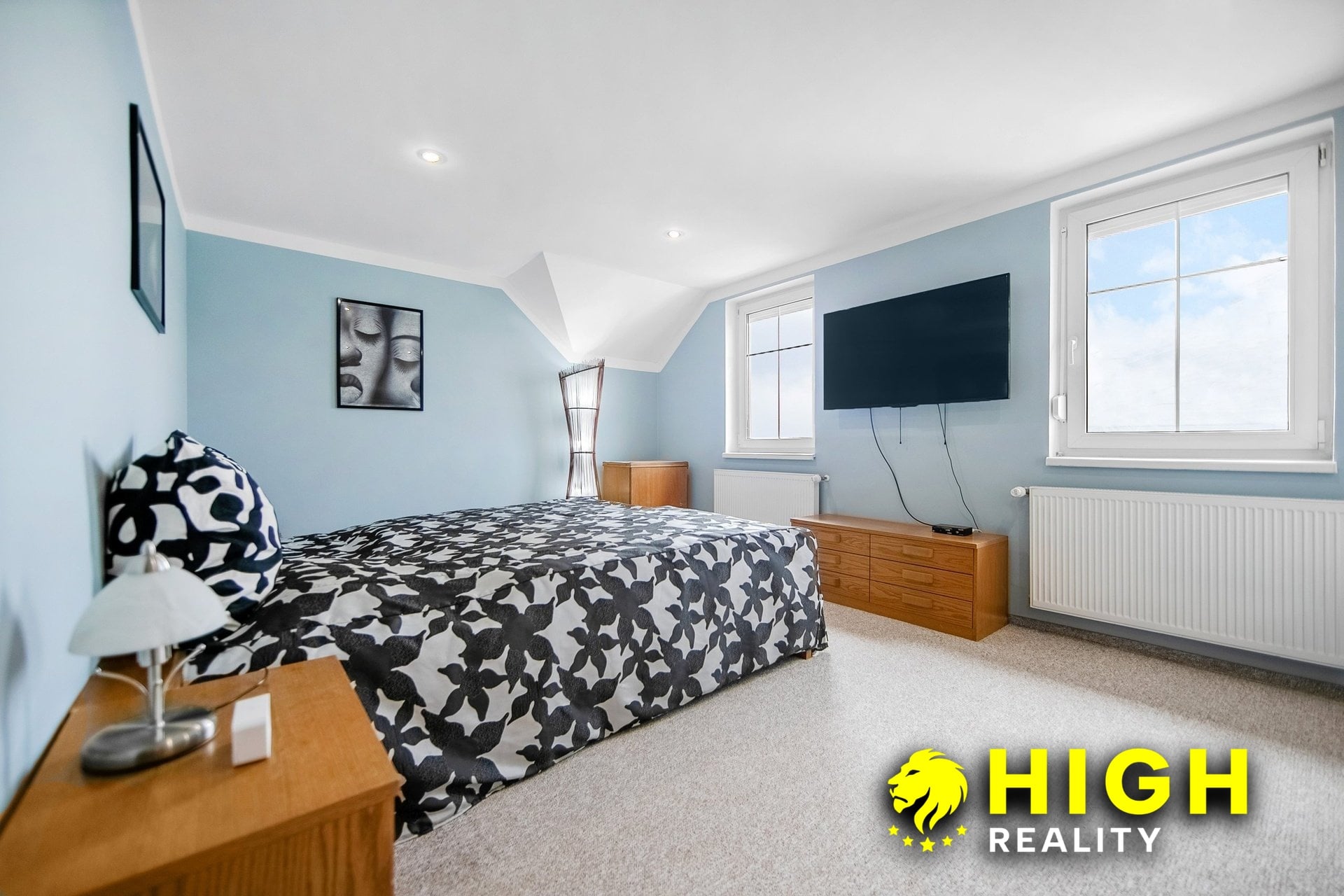 Nadstandardní rodinný dům 304 m² se zahradou 882 m², garáží a venkovním zázemím – Mantov – foto 14