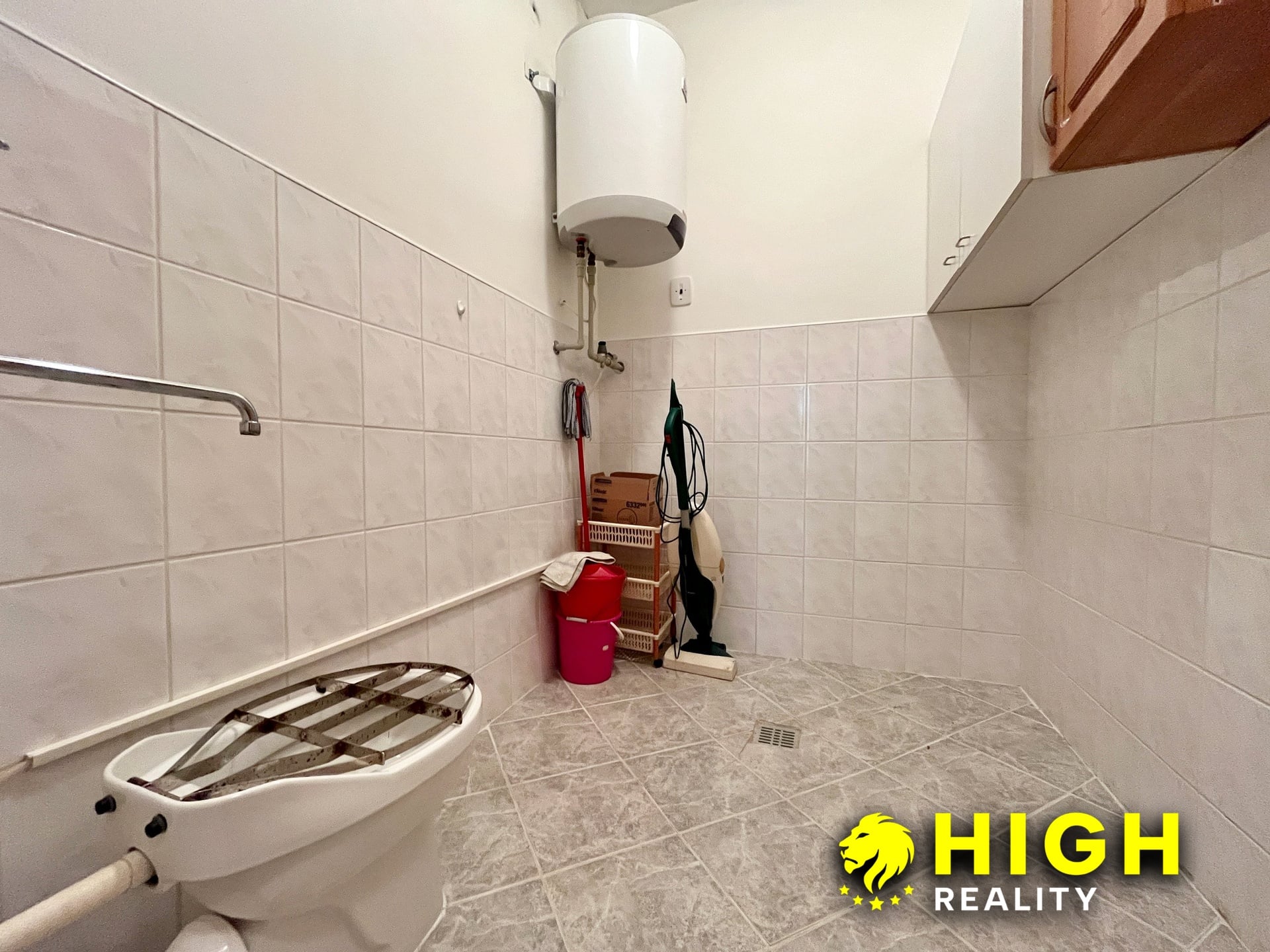 Komerční areál s vlastním zázemím a pozemkem 2 888 m² – Zruč u Plzně – foto 21